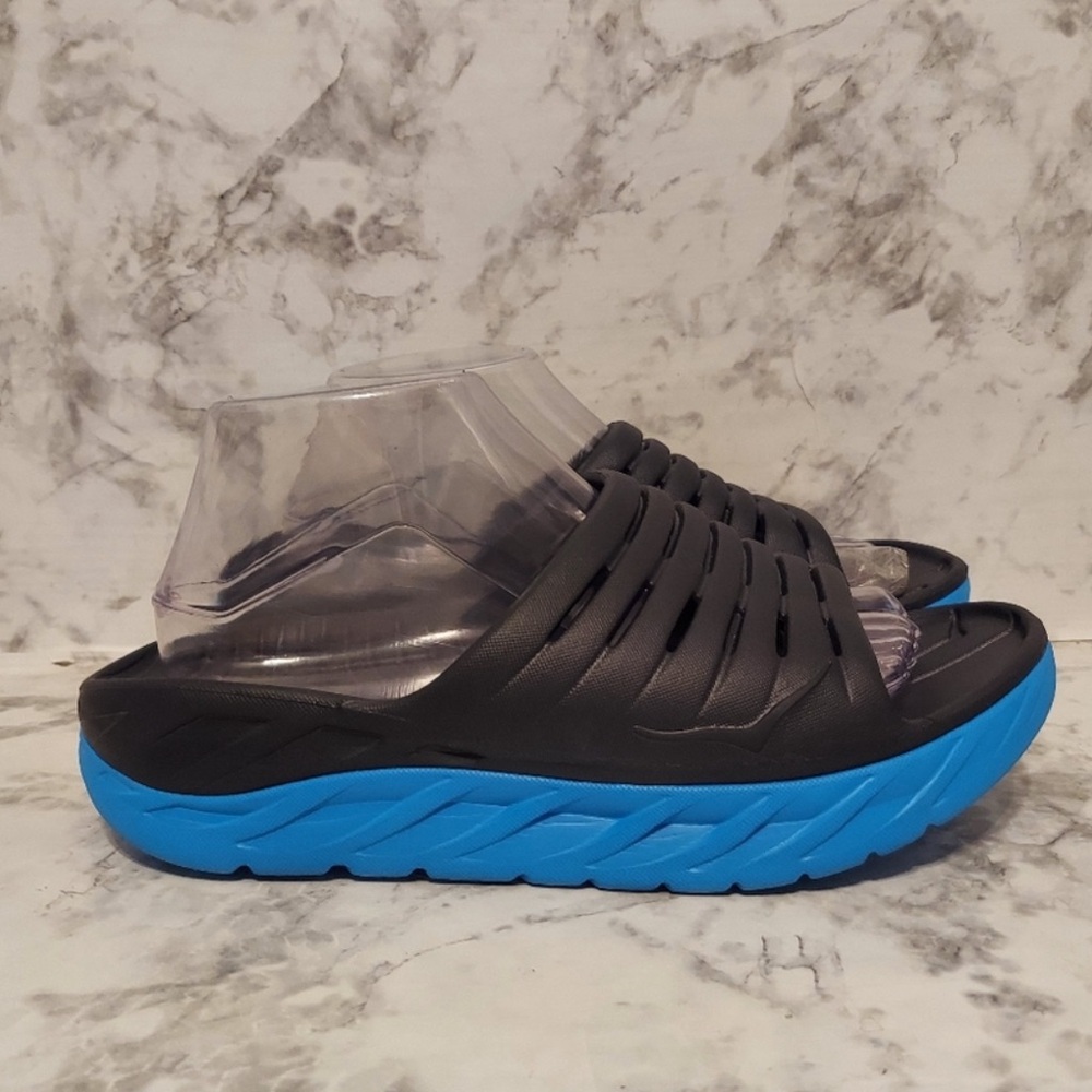 Hoka one one Ora recovery slides